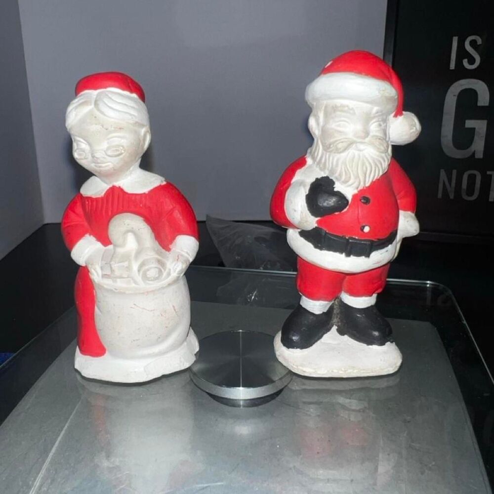 Vintage Christmas Santa & Mrs Claus Chalkware Statues Hand Painted Holiday Pair
